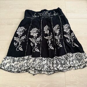 3/$10 Code Fusion Black And White Floral Skirt